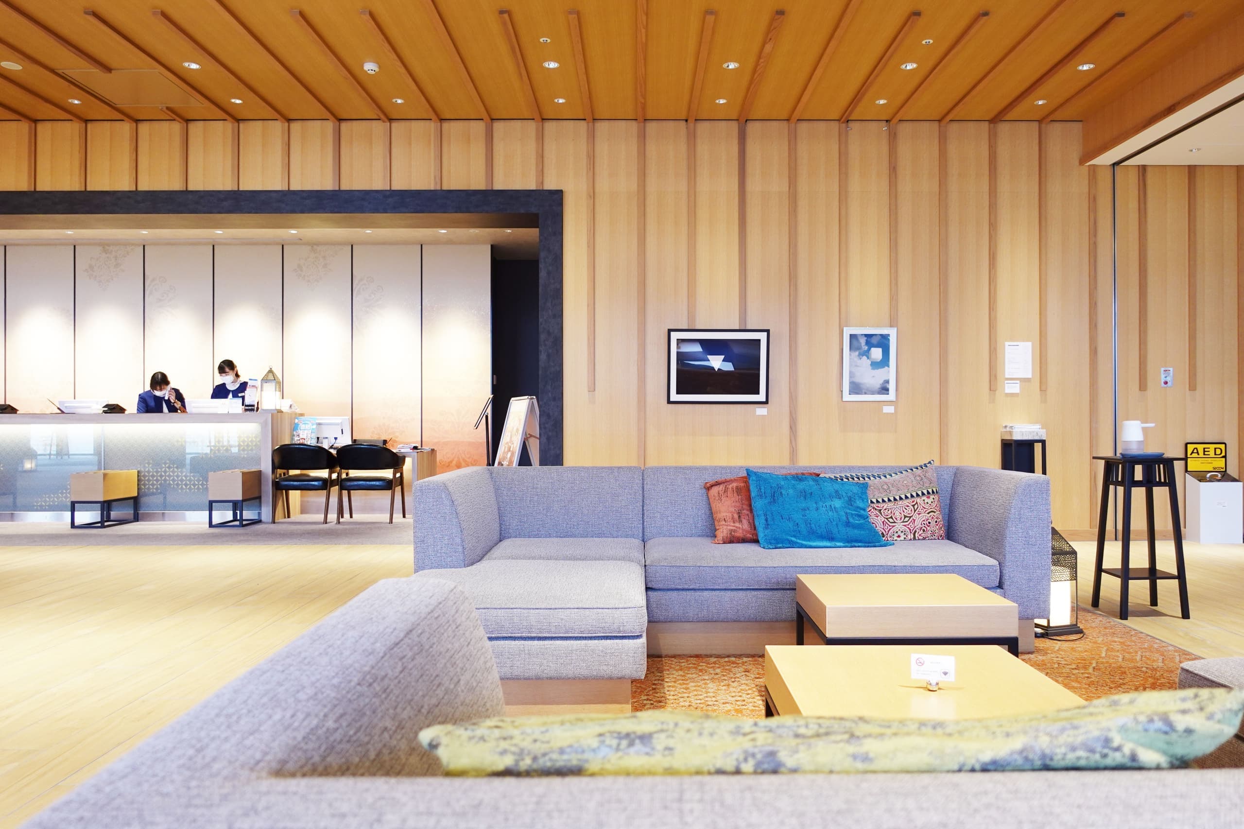 lobby_2.jpg